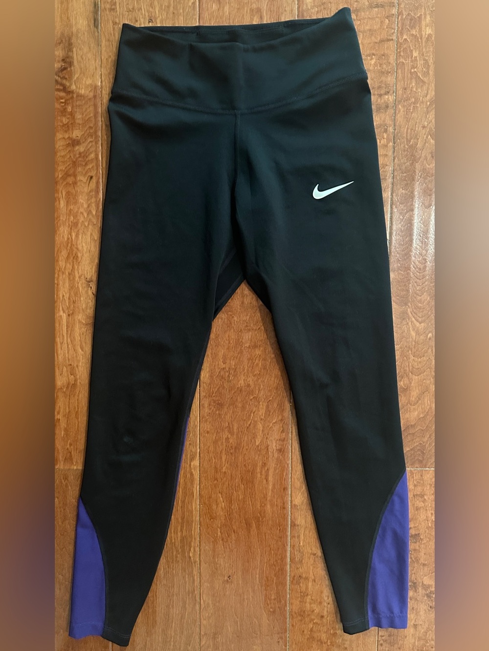 Nike Black dry fit Leggings with Purple mesh panel sz small